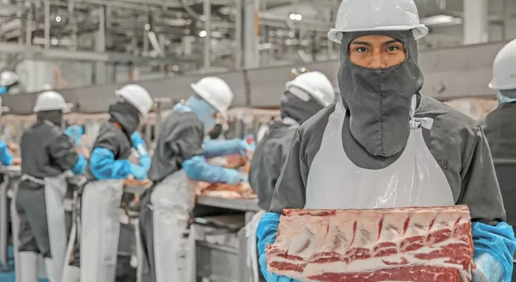 El precio de la carne se dispara por escasez de ganado y sequía en Estados Unidos