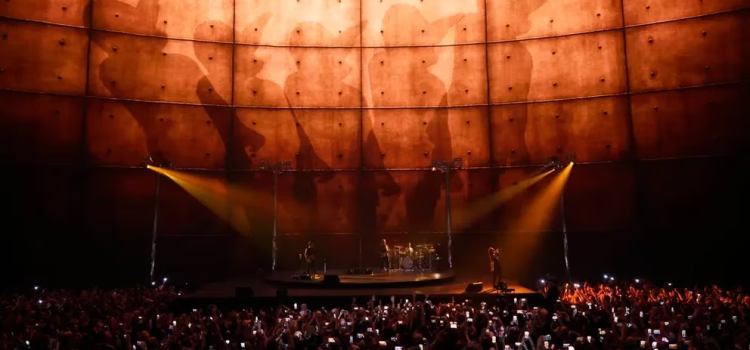 El concierto de U2 que inauguró ‘The Sphere’, el gigantesco y futurista estadio de Las Vegas