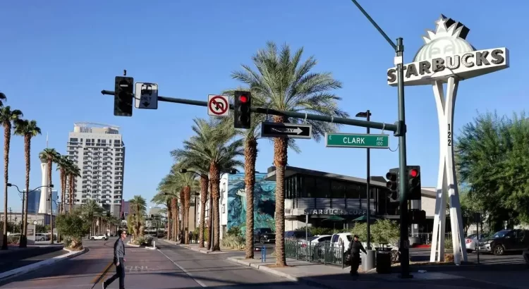 Baristas en Starbucks abandonan su trabajo en Las Vegas