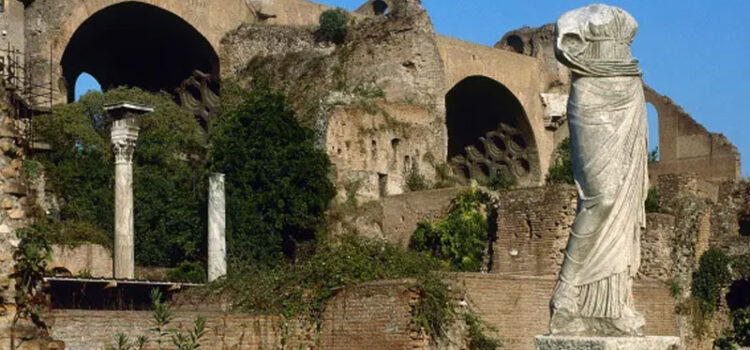 Descubren restos humanos y joyas en Pompeya