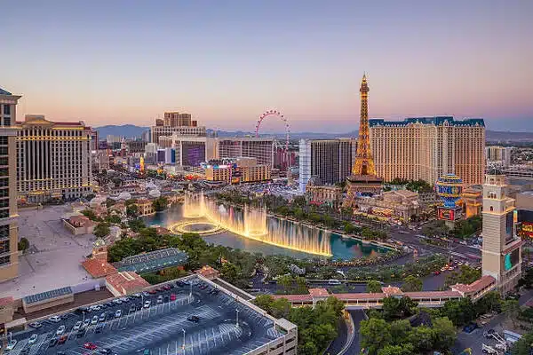El turismo cae en Las Vegas mientras los visitantes ajustan sus presupuestos
