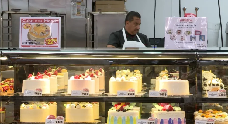 Nueva tienda de comestibles en el área de Las Vegas es popular entre los hispanos en medio de medidas enérgicas federales