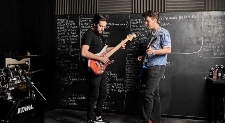 La Escuela de Rock de Las Vegas organiza campamentos de entrenamiento musical de verano