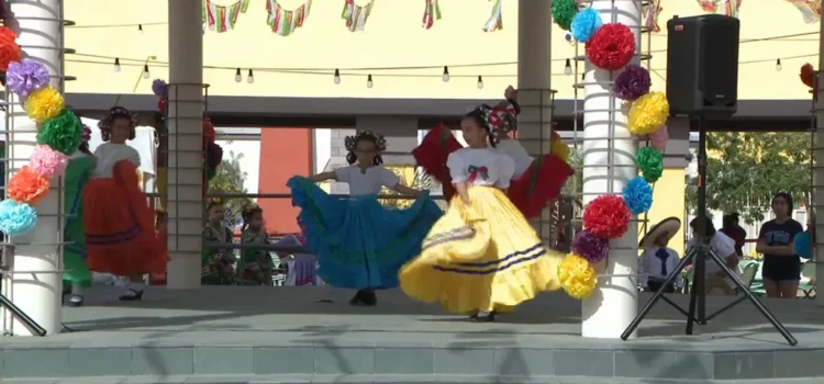 La ciudad de Las Vegas invita a los adolescentes a registrarse para la quinceañera comunitaria