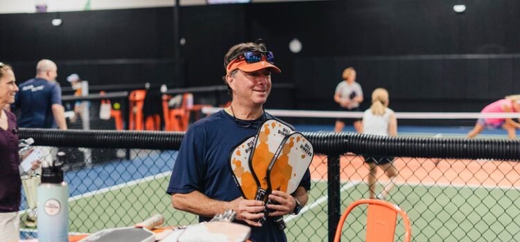 Una pareja de Las Vegas planea crear un imperio del pickleball indoor