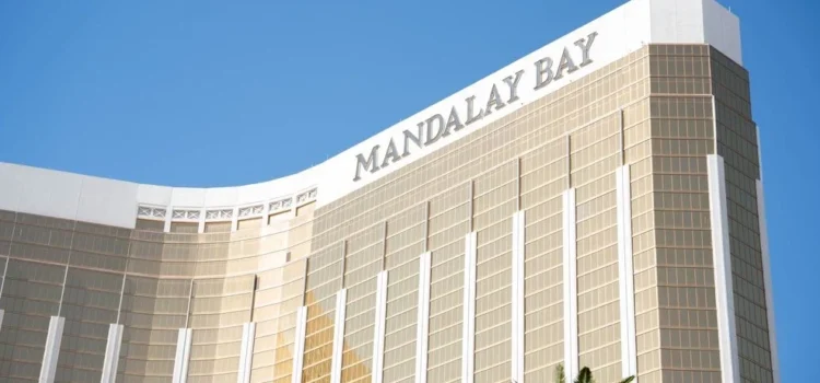 La policía de Las Vegas investiga un tiroteo cerca del Mandalay Bay Resort