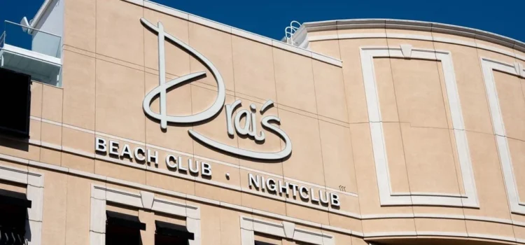 El popular club nocturno del Strip de Las Vegas se muda de una azotea a un icónico sótano.