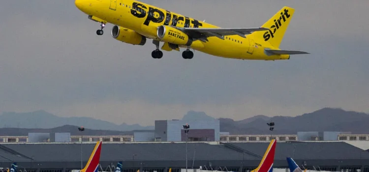 Spirit Airlines suspenderá temporalmente a casi 400 auxiliares de vuelo de Las Vegas
