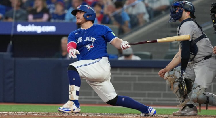 Alejandro Kirk: maestría mexicana en playoffs de Grandes Ligas Alejandro Kirk: maestría mexicana en playoffs de Grandes Ligas