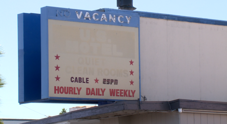 La ciudad de Las Vegas determinará el futuro de un motel plagado de delincuencia. La ciudad de Las Vegas determinará el futuro de un motel plagado de delincuencia.