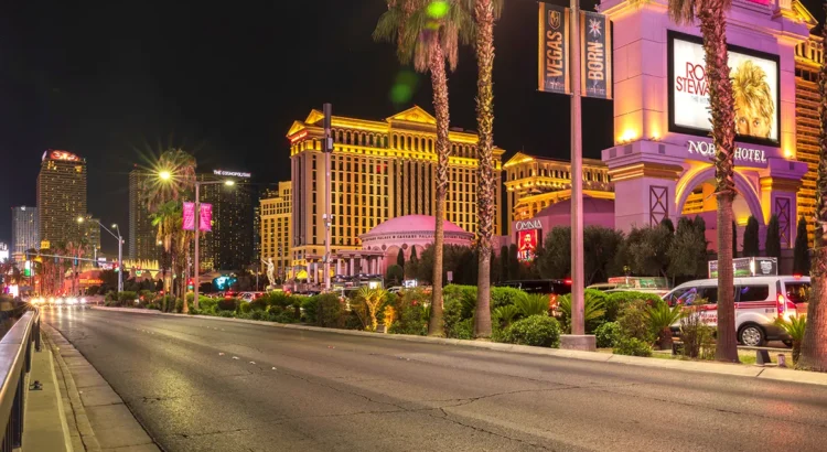 Las Vegas lleva registrando una caída del turismo mes tras mes Las Vegas lleva registrando una caída del turismo mes tras mes