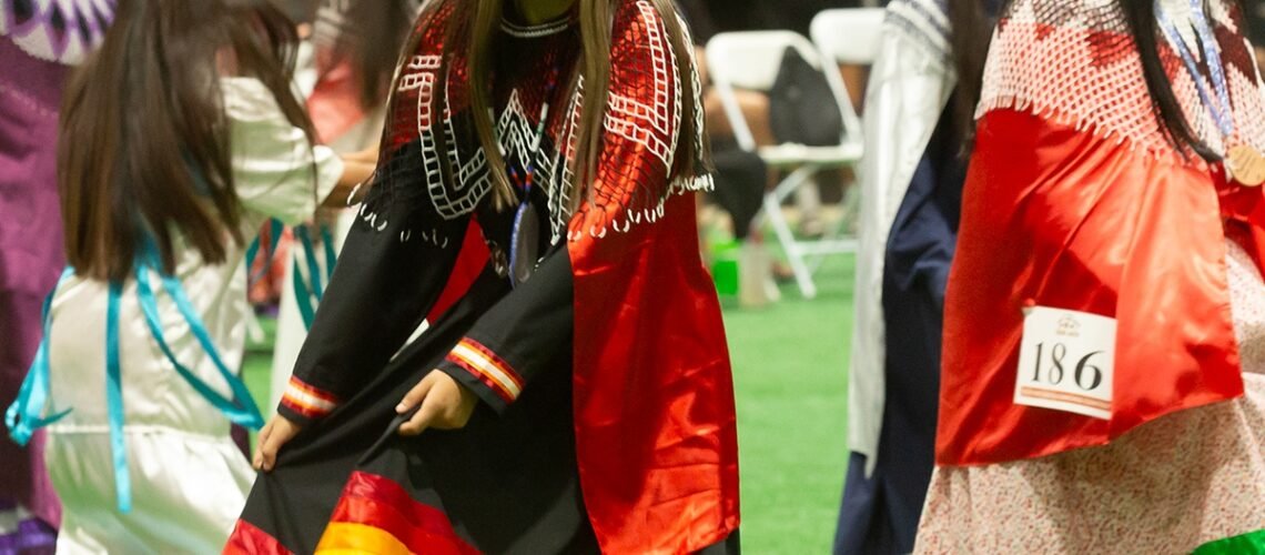 Los nativos americanos del sur de Nevada construyen el futuro mientras mantienen vivas sus tradiciones