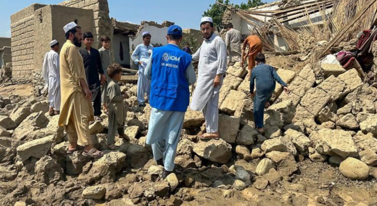 Al menos 27 muertos tras un terremoto de magnitud 6.3 en el norte de Afganistán Al menos 27 muertos tras un terremoto de magnitud 6.3 en el norte de Afganistán